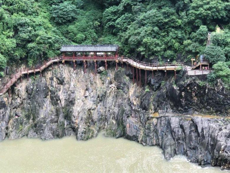 海南大型轮胎业公司，预亏13亿！